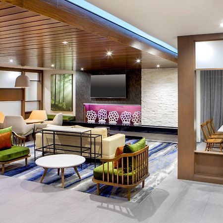 Fairfield Inn & Suites By Marriott Mcpherson Eksteriør billede