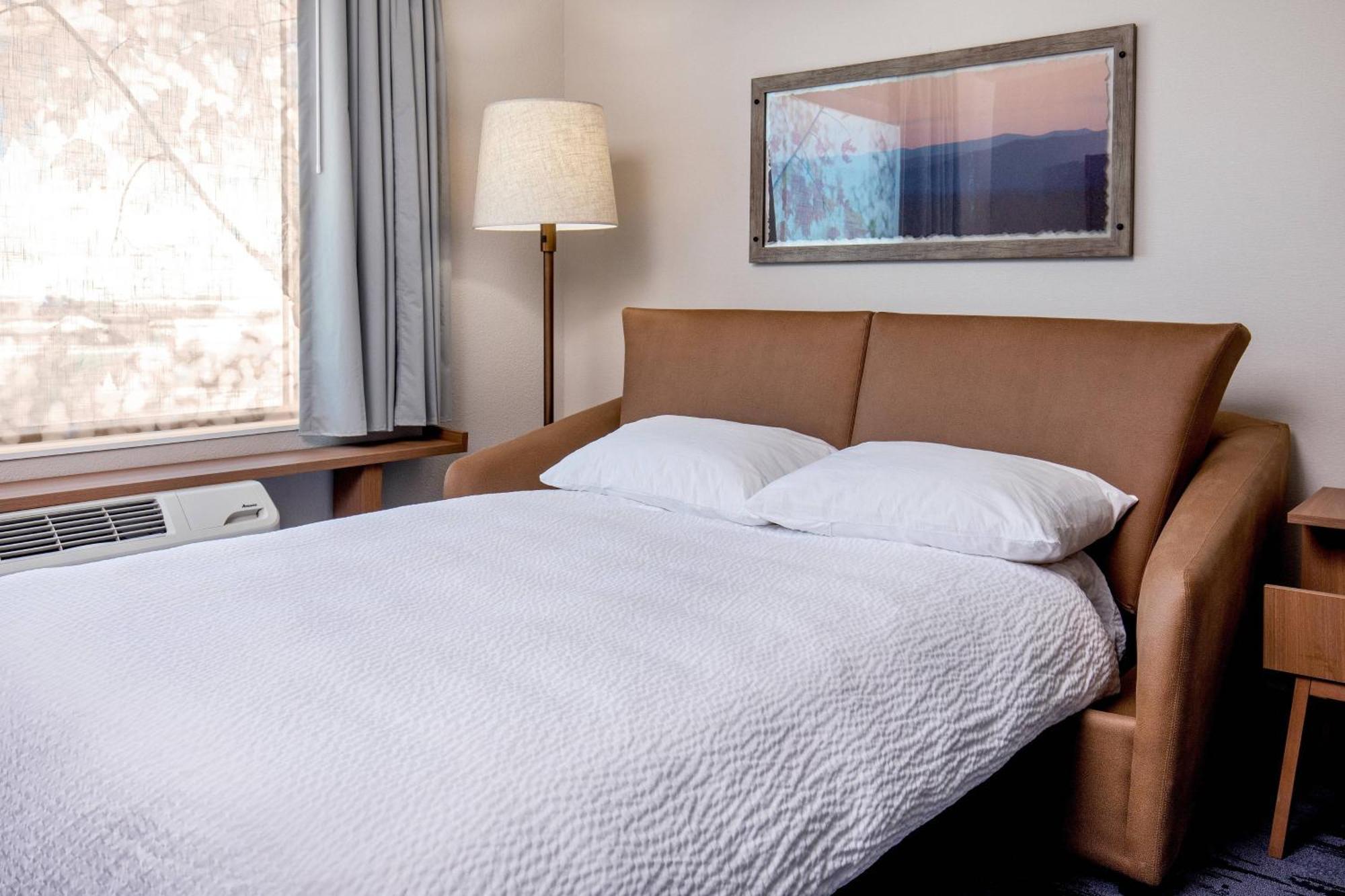 Fairfield Inn & Suites By Marriott Mcpherson Eksteriør billede
